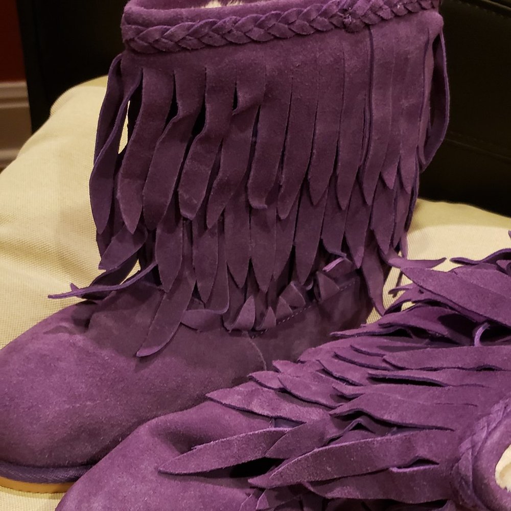 Tucker and Tate purple suede boots, size 3